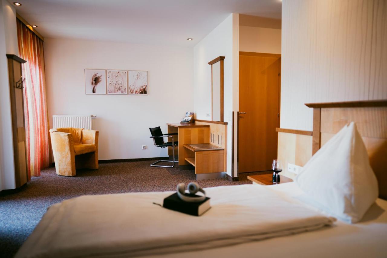 Hotel Gailtaler Hof Kotschach-Mauthen Bagian luar foto